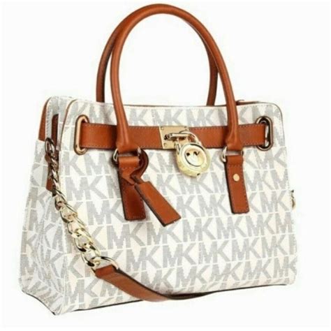 michael michael kors ew signature hamilton saffiano satchel unlock video|Michael Kors Hamilton Saffiano Leather E/w Satchel PEANUT.